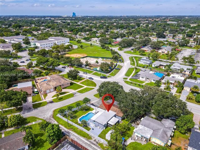 3338 Taft St, Hollywood, FL 33021
