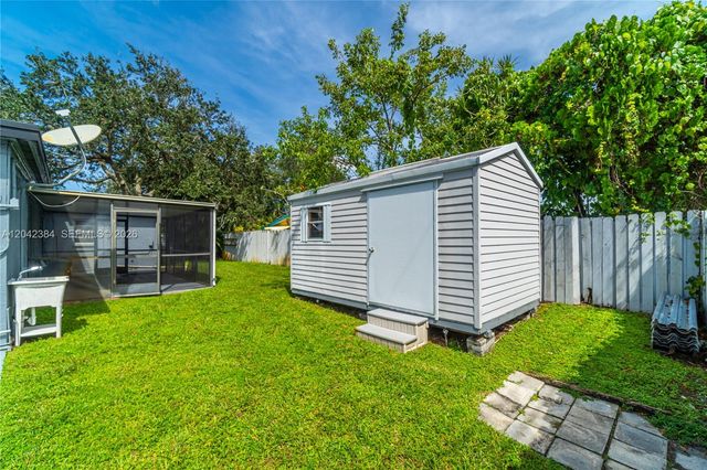 3338 Taft St, Hollywood, FL 33021