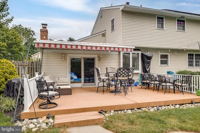 507 PERRY DR, Mt Laurel, NJ 08054
