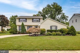 507 PERRY DR, Mt Laurel, NJ 08054
