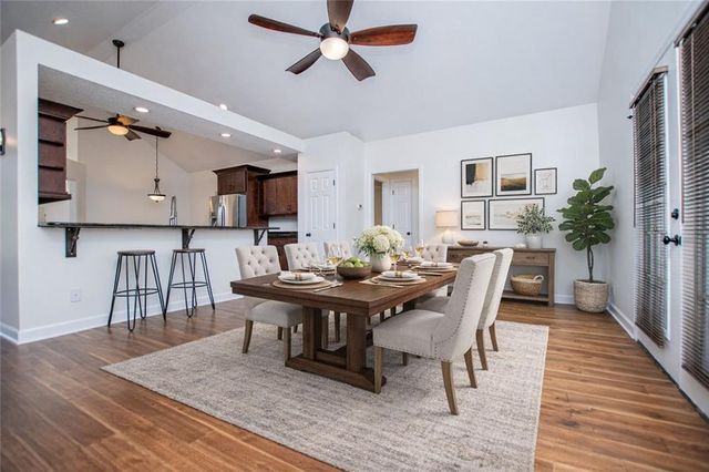 108 Hunter Way, Carrollton, GA 30116