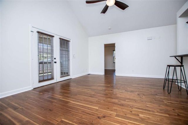 108 Hunter Way, Carrollton, GA 30116