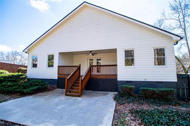 108 Hunter Way, Carrollton, GA 30116