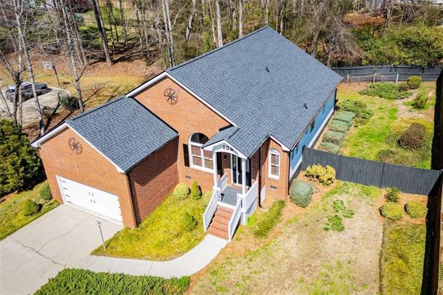 108 Hunter Way, Carrollton, GA 30116