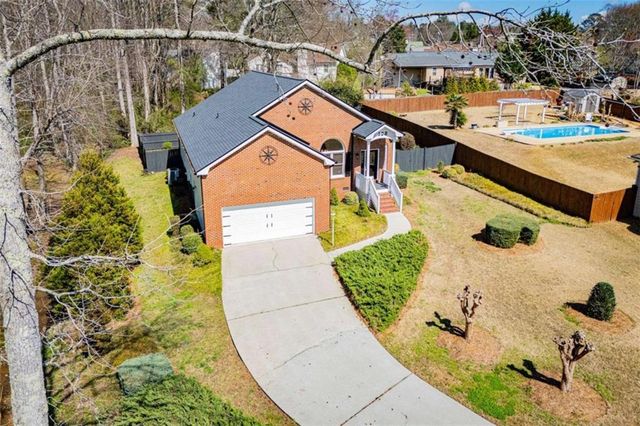 108 Hunter Way, Carrollton, GA 30116