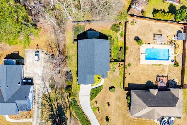 108 Hunter Way, Carrollton, GA 30116