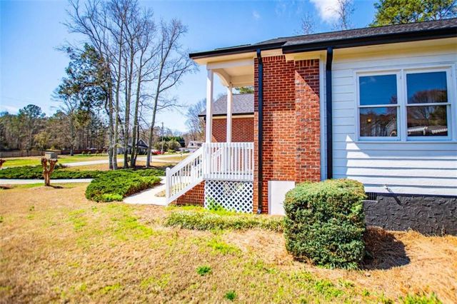 108 Hunter Way, Carrollton, GA 30116