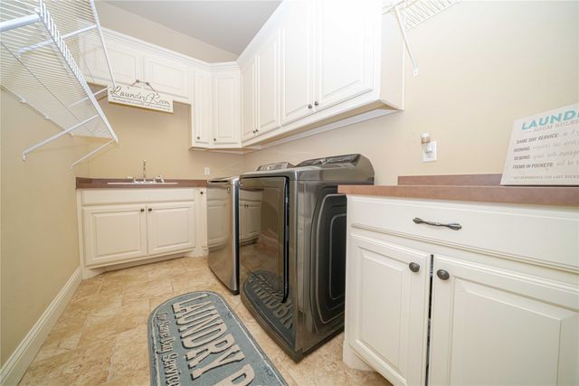 7913 Forest View Court, North Richland Hills, TX 76182