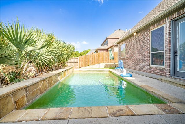 7913 Forest View Court, North Richland Hills, TX 76182