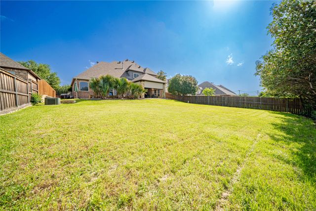 7913 Forest View Court, North Richland Hills, TX 76182