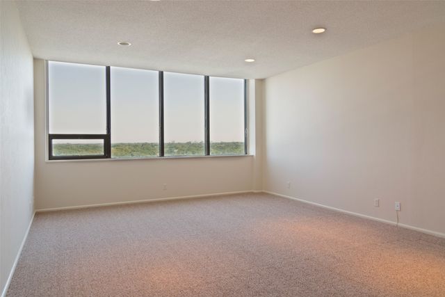6335 W Northwest Highway 913, Dallas, TX 75225