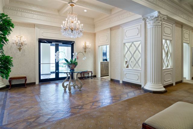 6335 W Northwest Highway 913, Dallas, TX 75225