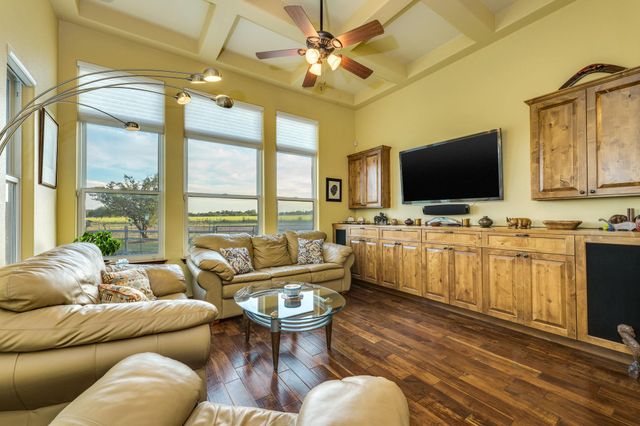 901 County Road 250, Georgetown, TX 78633