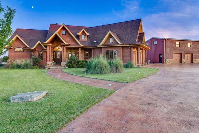 901 County Road 250, Georgetown, TX 78633