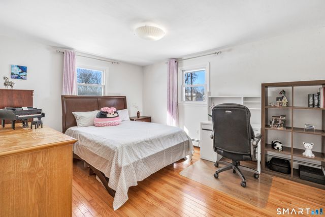 39 Zephyr Road, Trumbull, CT 06611