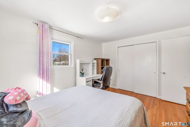 39 Zephyr Road, Trumbull, CT 06611