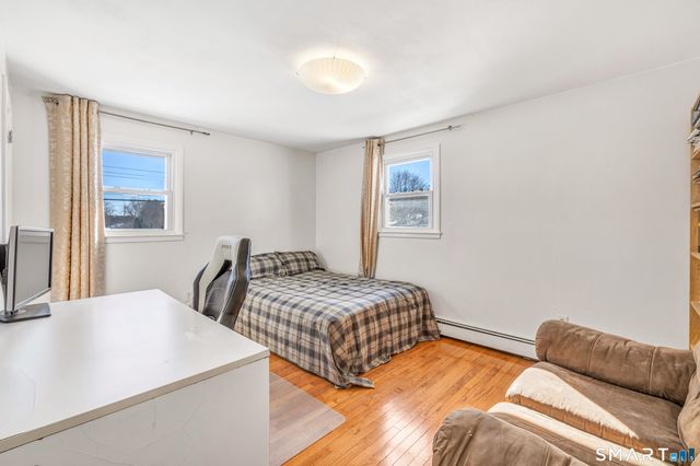 39 Zephyr Road, Trumbull, CT 06611