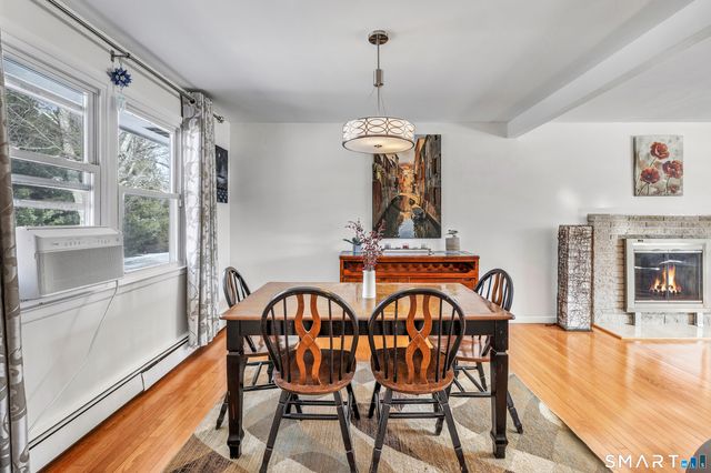 39 Zephyr Road, Trumbull, CT 06611