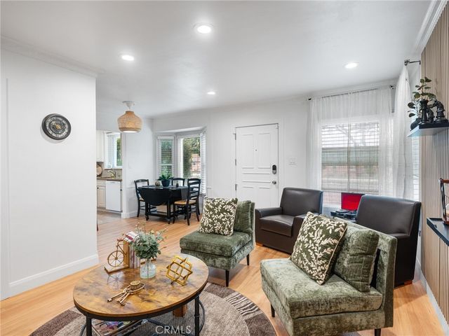 2300 W Century Boulevard, Inglewood, CA 90303
