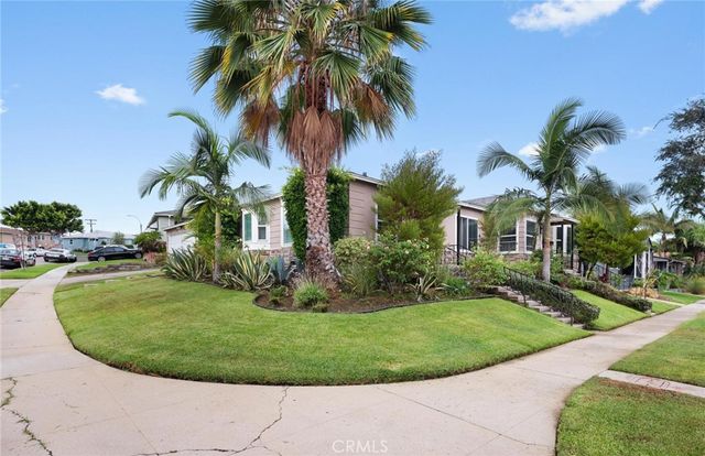 2300 W Century Boulevard, Inglewood, CA 90303