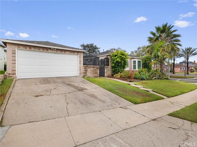 2300 W Century Boulevard, Inglewood, CA 90303