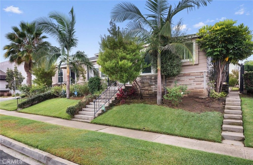 2300 W Century Boulevard, Inglewood, CA 90303