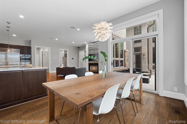 2951 Turtle Pond Court, Bloomfield Charter Township, MI 48302