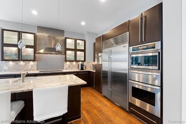 2951 Turtle Pond Court, Bloomfield Charter Township, MI 48302