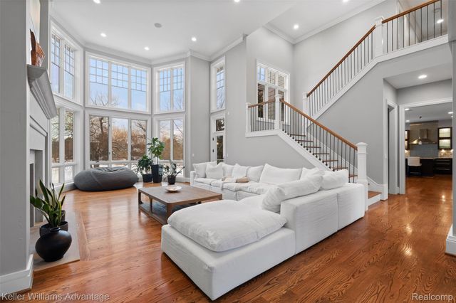 2951 Turtle Pond Court, Bloomfield Charter Township, MI 48302