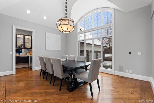 2951 Turtle Pond Court, Bloomfield Charter Township, MI 48302