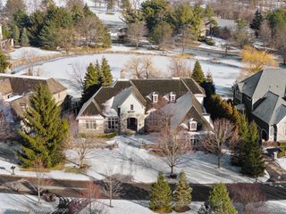 2951 Turtle Pond Court, Bloomfield Charter Township, MI 48302