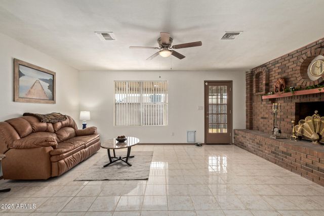 7609 W CHEERY LYNN Road, Phoenix, AZ 85033