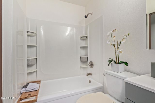 7609 W CHEERY LYNN Road, Phoenix, AZ 85033