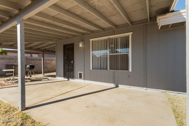 7609 W CHEERY LYNN Road, Phoenix, AZ 85033