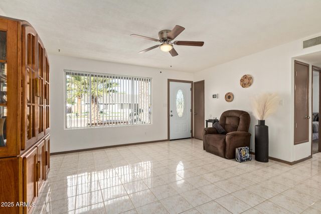 7609 W CHEERY LYNN Road, Phoenix, AZ 85033