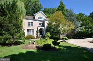 5807 GROSVENOR LN, Bethesda, MD 20814