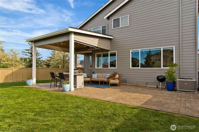 34227 SE Nye Street, Snoqualmie, WA 98065