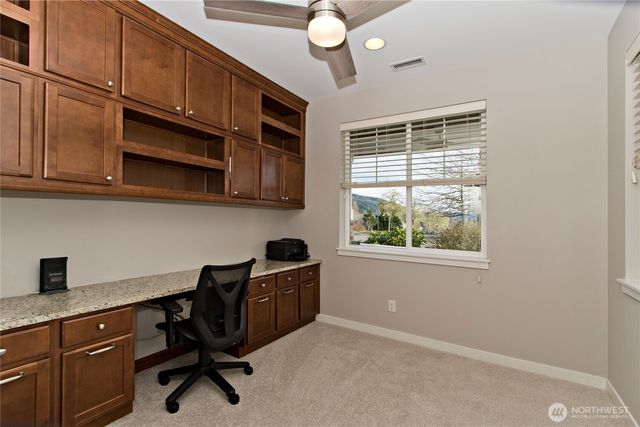 34227 SE Nye Street, Snoqualmie, WA 98065