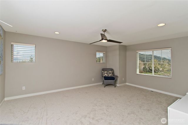 34227 SE Nye Street, Snoqualmie, WA 98065
