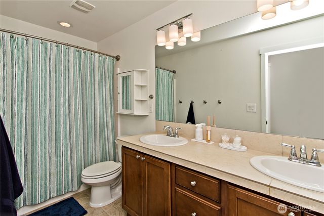 34227 SE Nye Street, Snoqualmie, WA 98065