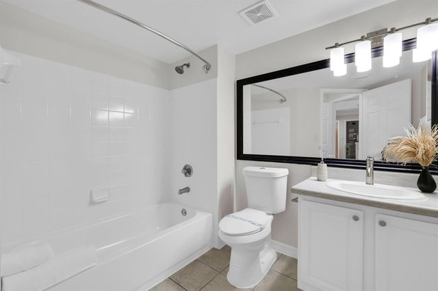 15035 Michelangelo Boulevard 303, Delray Beach, FL 33446