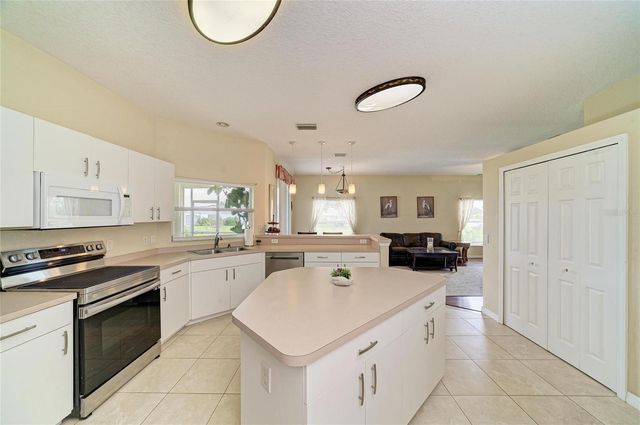 2458 RIO DE JANEIRO AVENUE, Punta Gorda, FL 33983