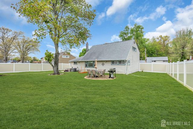 47 Southwood Drive, Old Bridge, NJ 08857