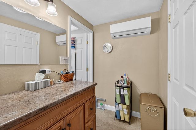 5483 Glen Hill Dr, Bethel Park, PA 15102