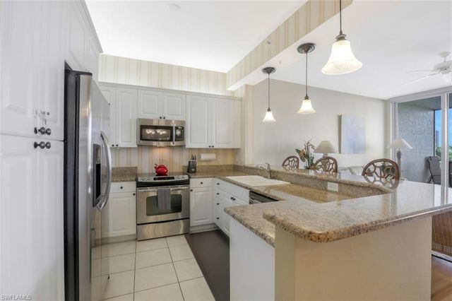 460 Launch CIR 403, Naples, FL 34108