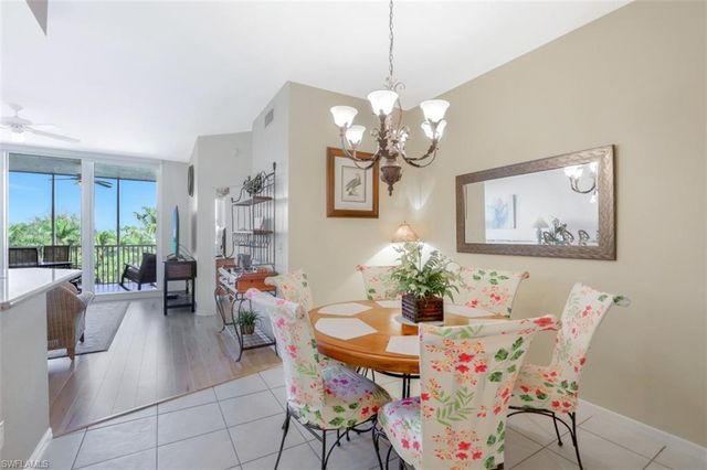 460 Launch CIR 403, Naples, FL 34108