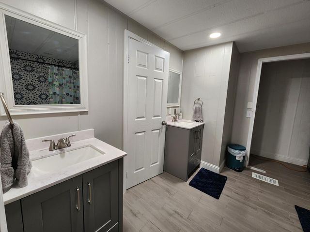 170 Lynn Creek Circle, Mabank, TX 75156