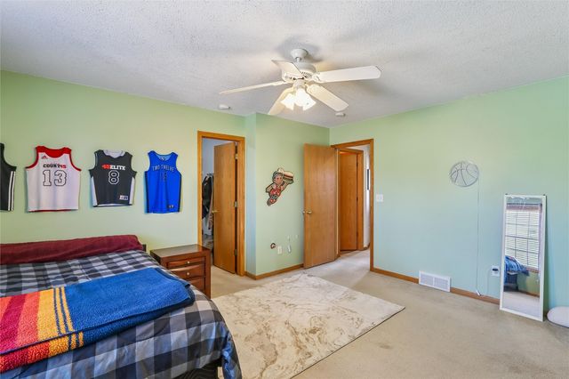 677 Rachael St, North Liberty, IA 52317