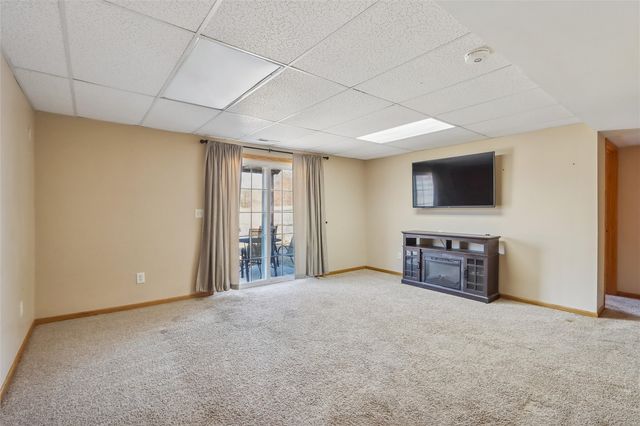 677 Rachael St, North Liberty, IA 52317