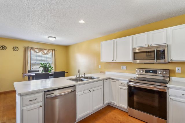 677 Rachael St, North Liberty, IA 52317